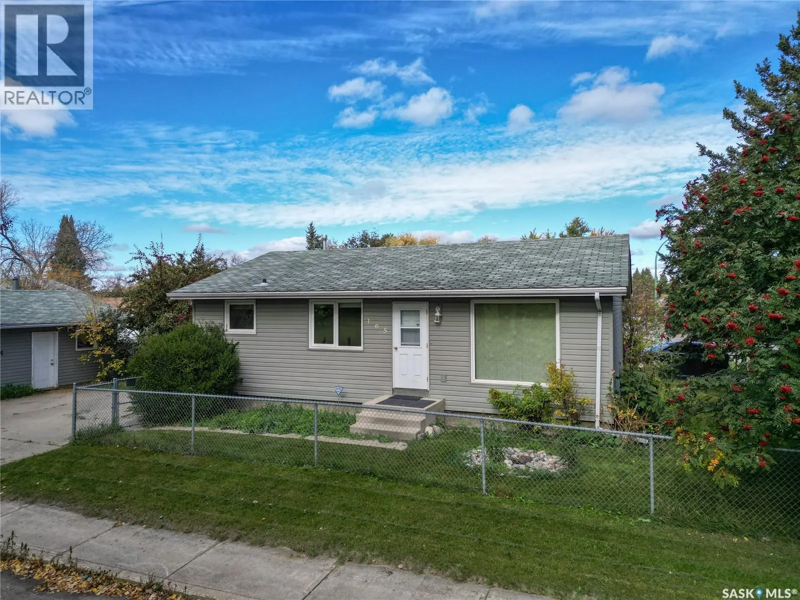 165 Macdowall CRESCENT