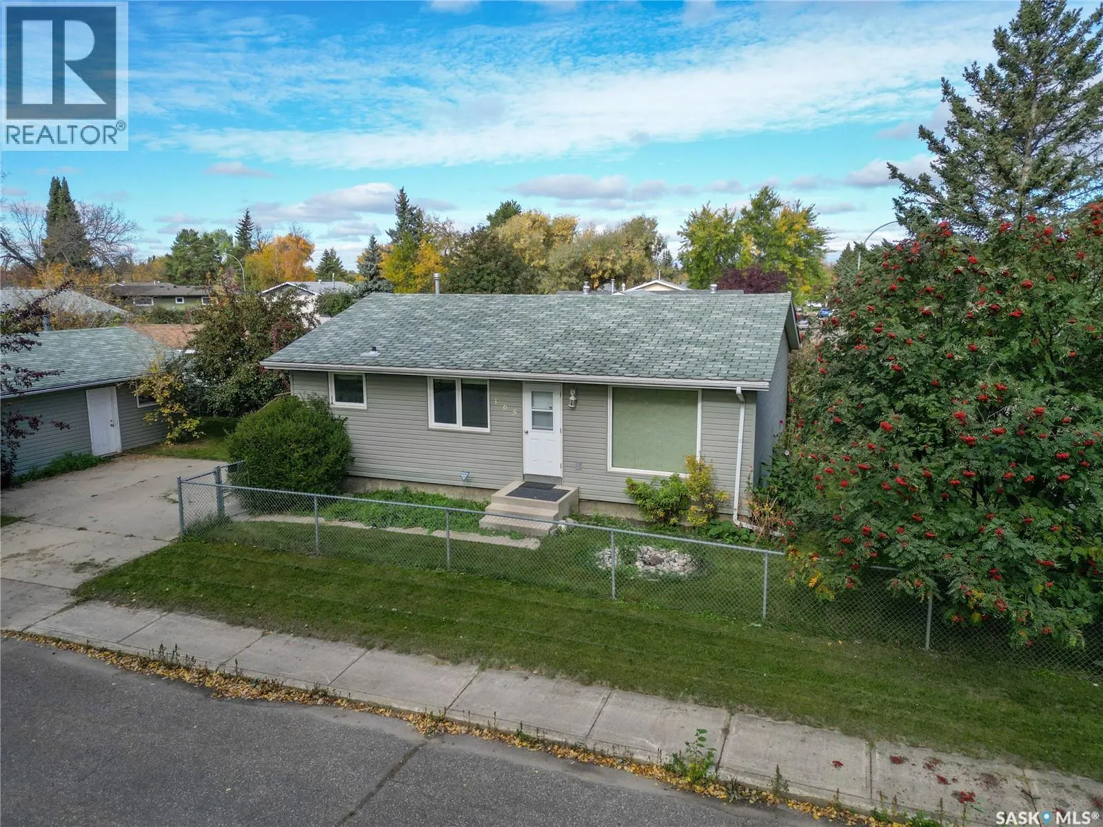 165 Macdowall CRESCENT