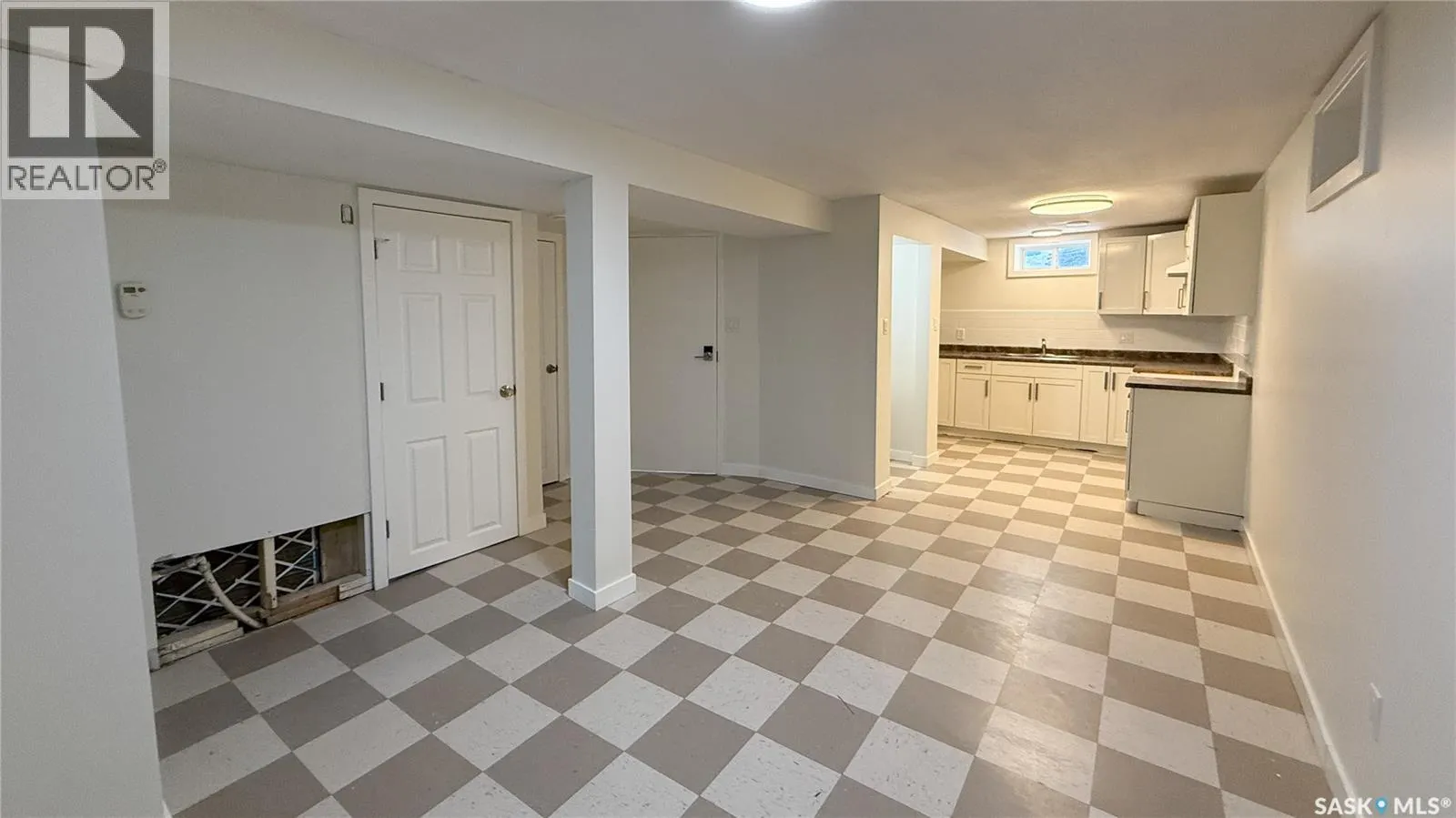 1924 MONTREAL STREET