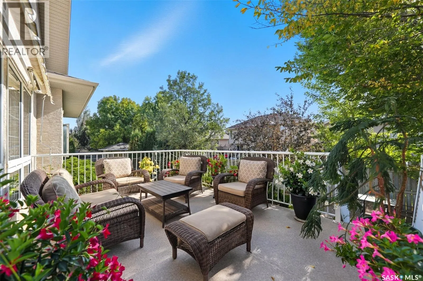 219 Brookhurst CRESCENT