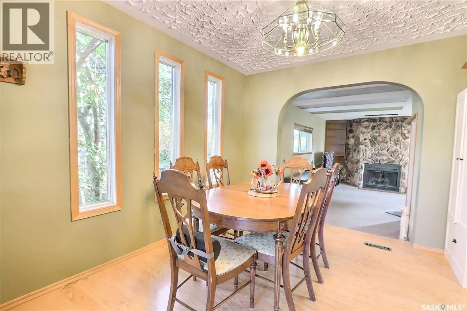 3043 Erickson CRESCENT