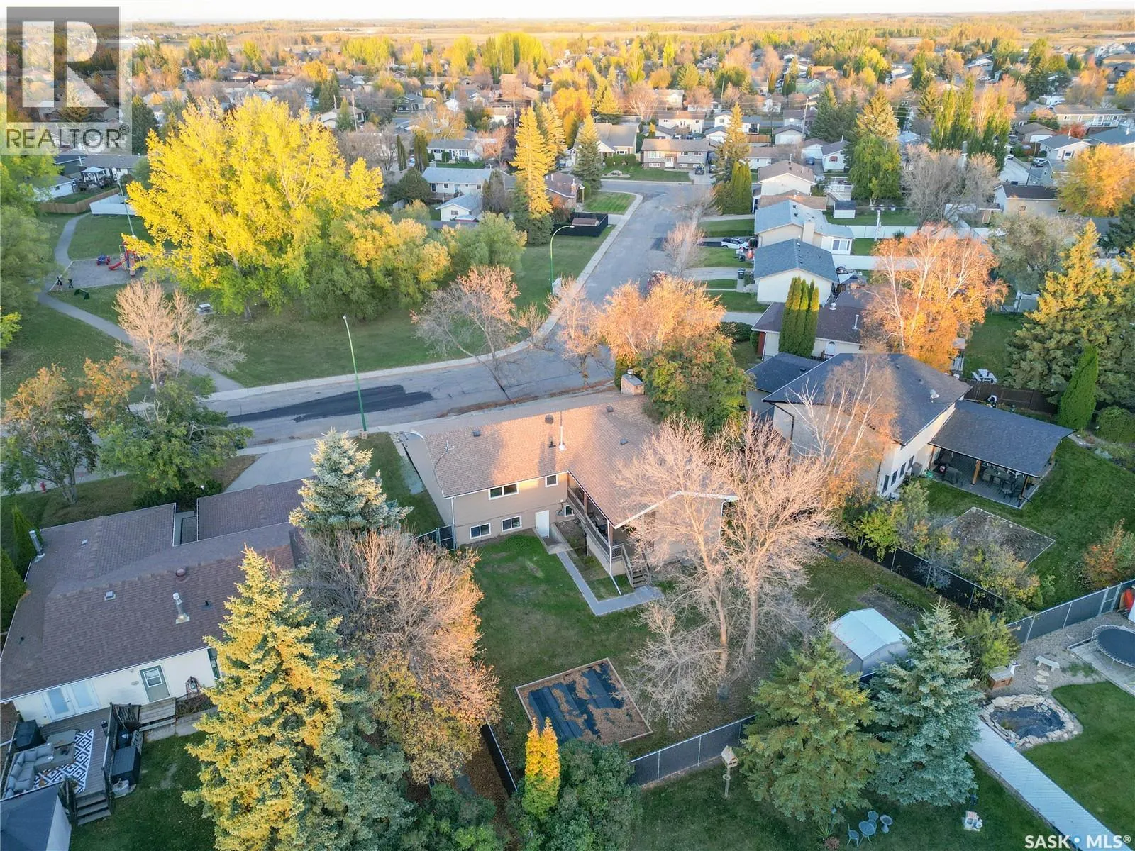 3043 Erickson CRESCENT