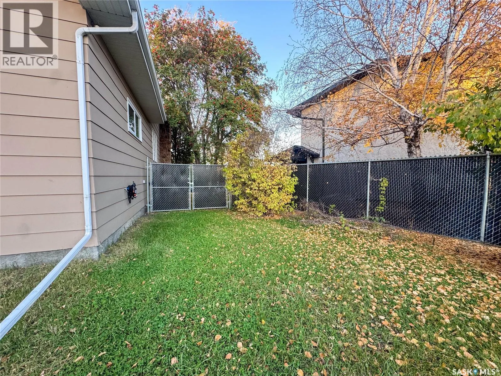 3043 Erickson CRESCENT