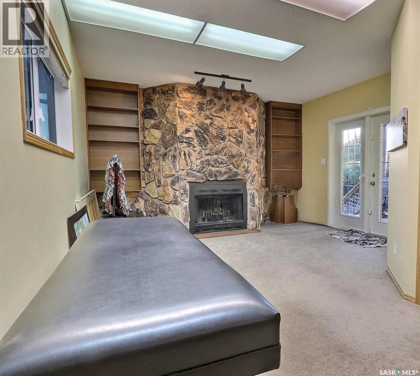 3043 Erickson CRESCENT