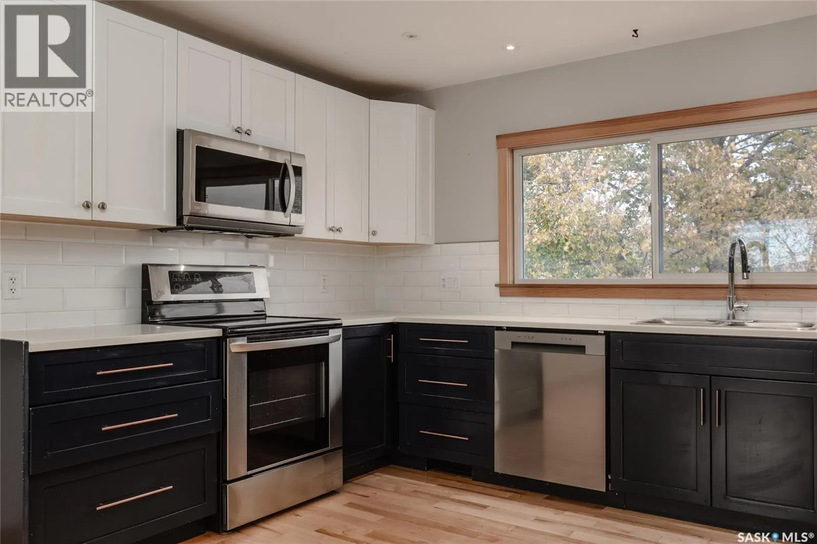 1339 SPADINA STREET W