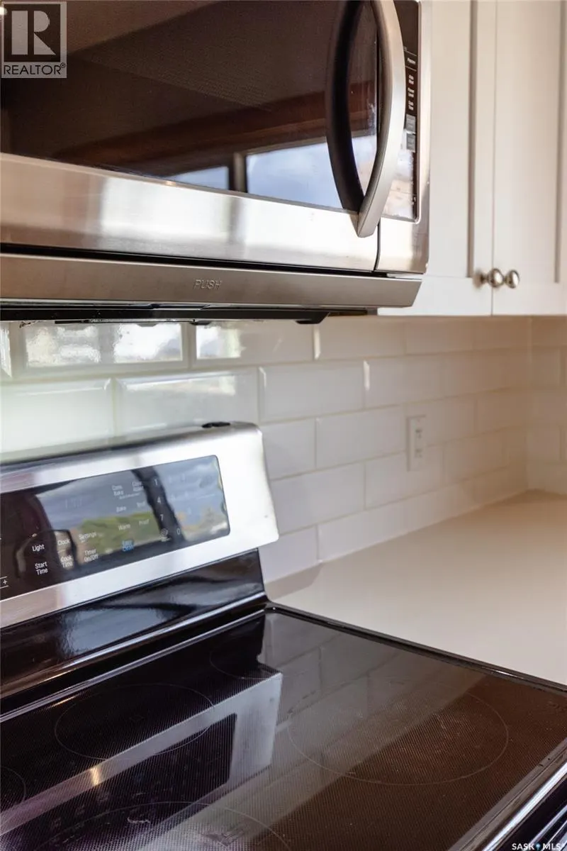 1339 SPADINA STREET W