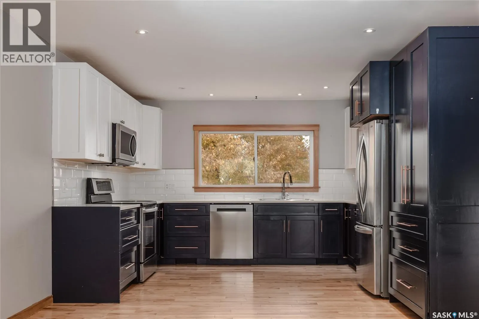 1339 SPADINA STREET W