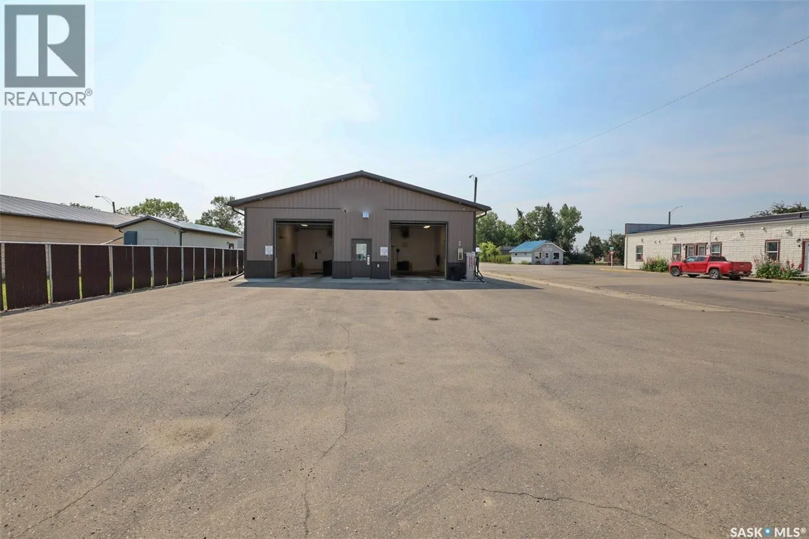 200 Main STREET