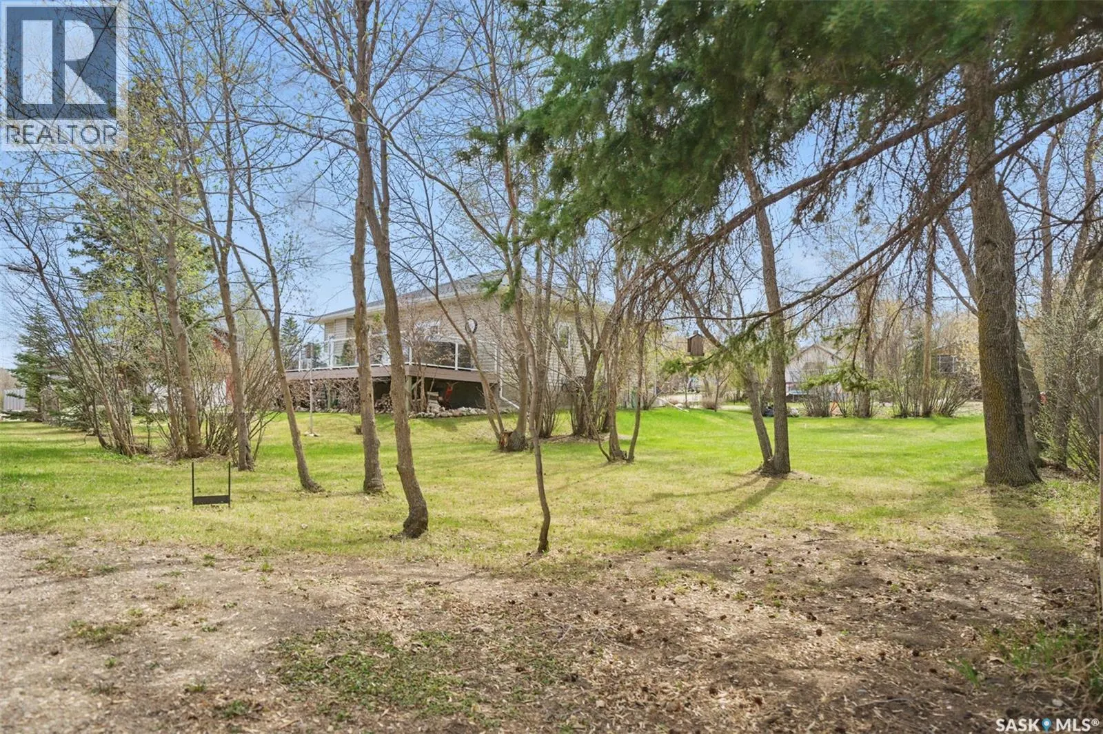 317 Douglas AVENUE