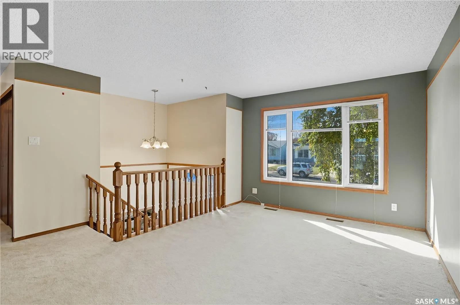 337 Brock CRESCENT