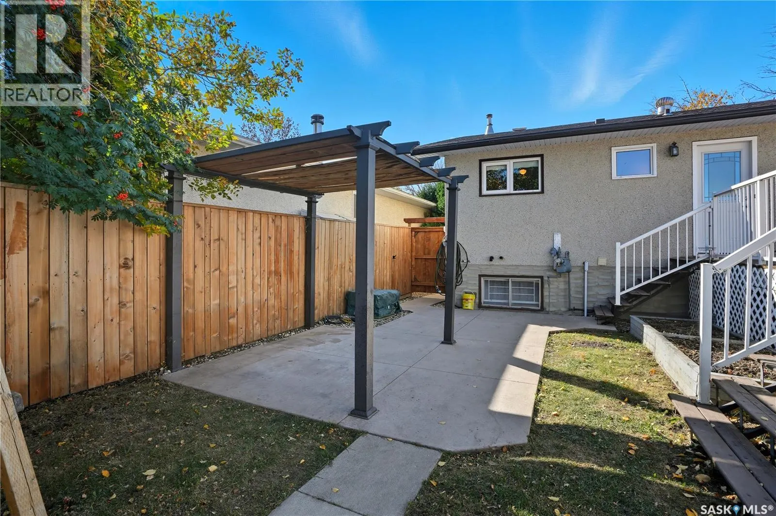337 Brock CRESCENT