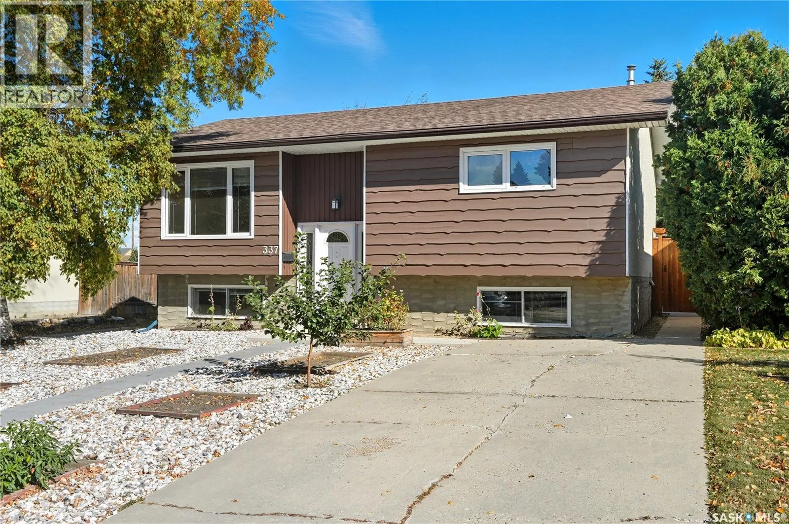 337 Brock CRESCENT