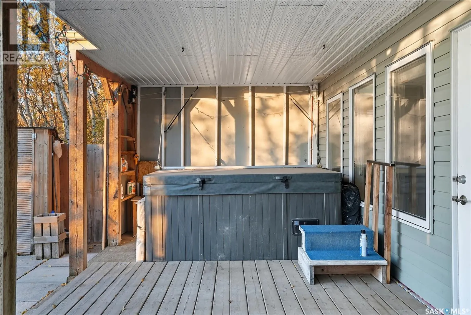 3417 Nickorick Beach Road East