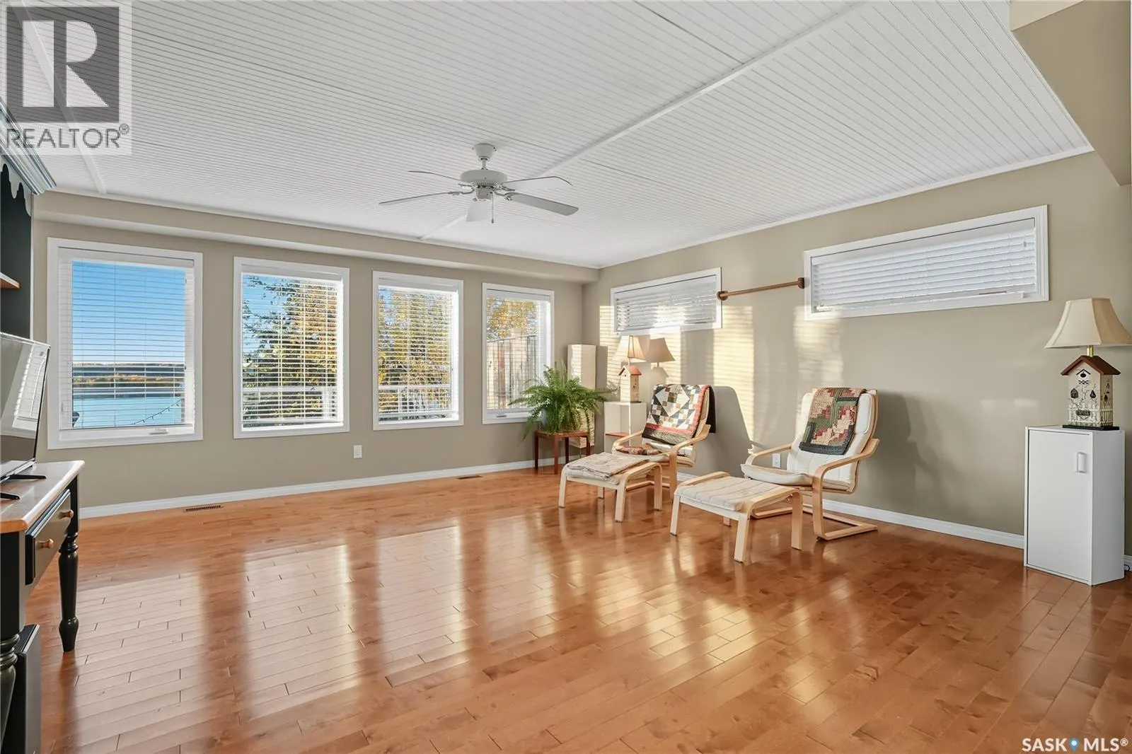 3417 Nickorick Beach Road East
