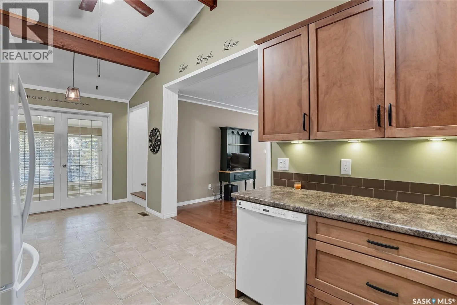 3417 Nickorick Beach Road East