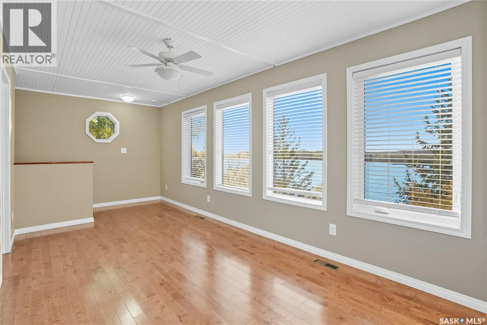 3417 Nickorick Beach Road East