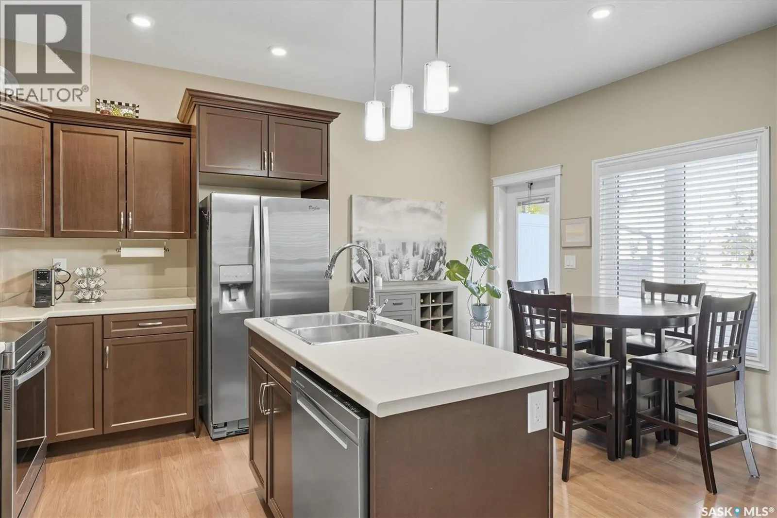16 115 Veltkamp CRESCENT