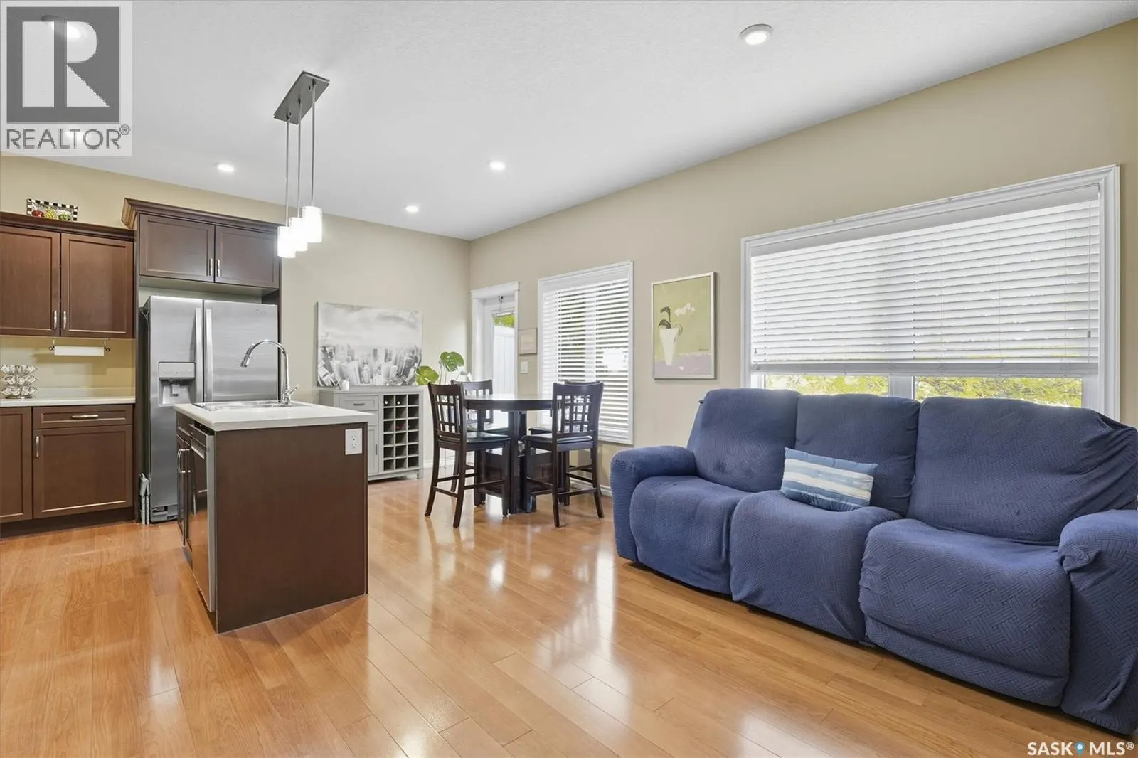16 115 Veltkamp CRESCENT