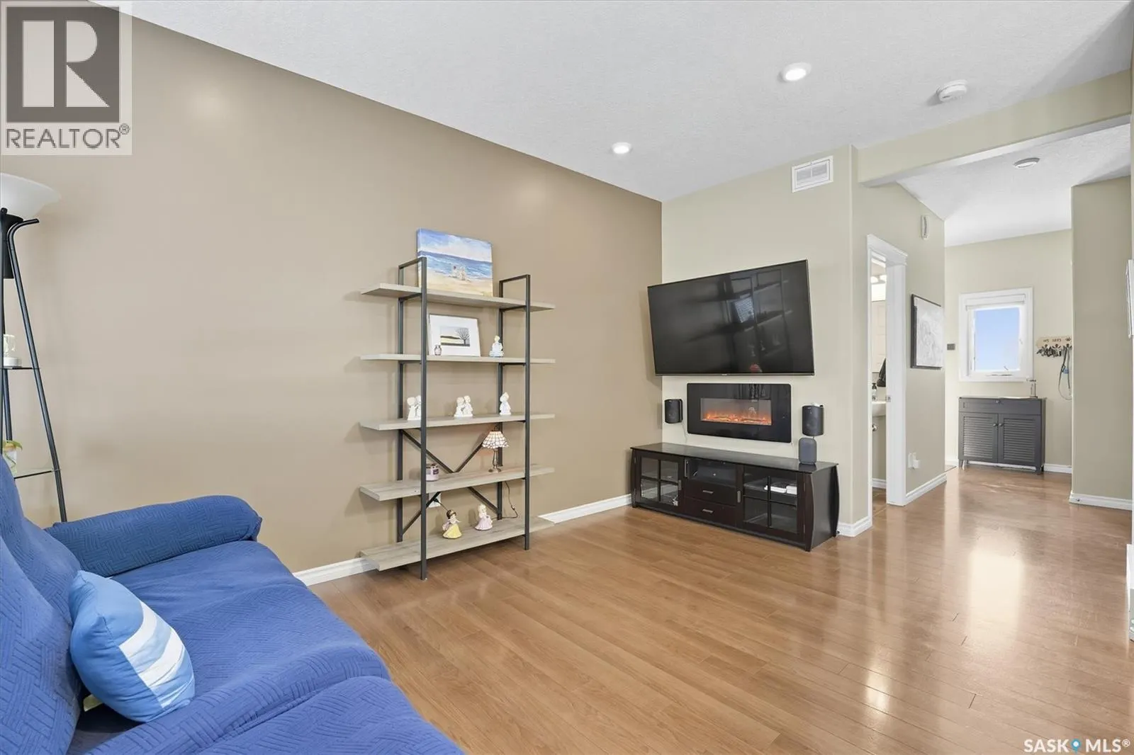 16 115 Veltkamp CRESCENT