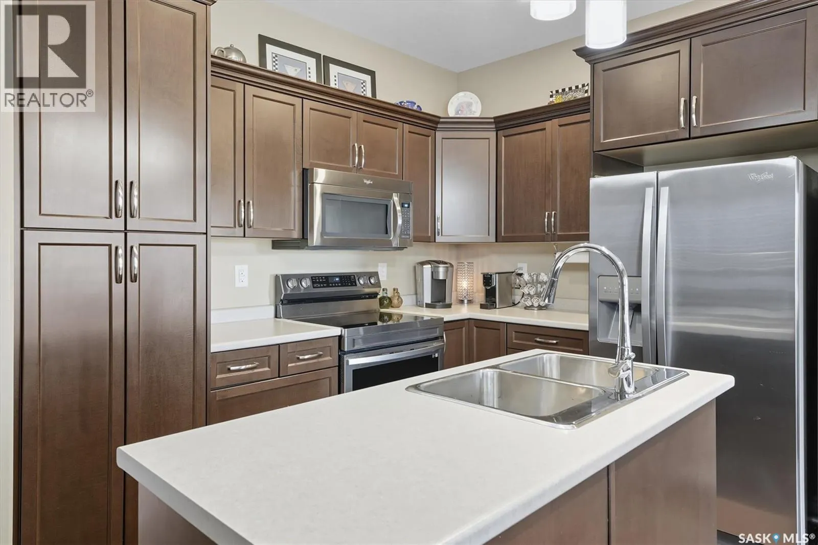 16 115 Veltkamp CRESCENT