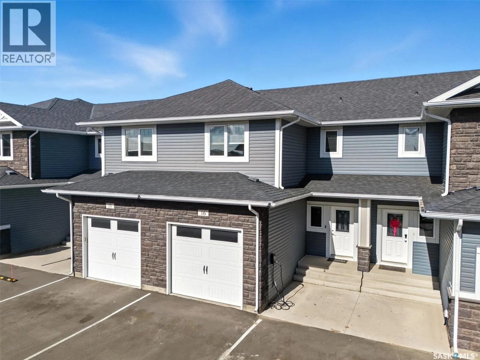 16 115 Veltkamp CRESCENT