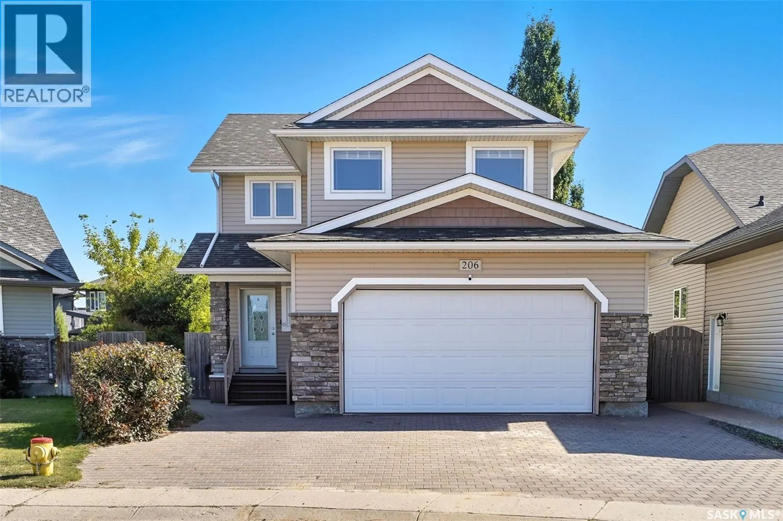 206 MARTIN CRESCENT