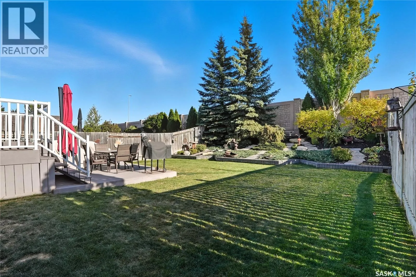 519 Guenter CRESCENT