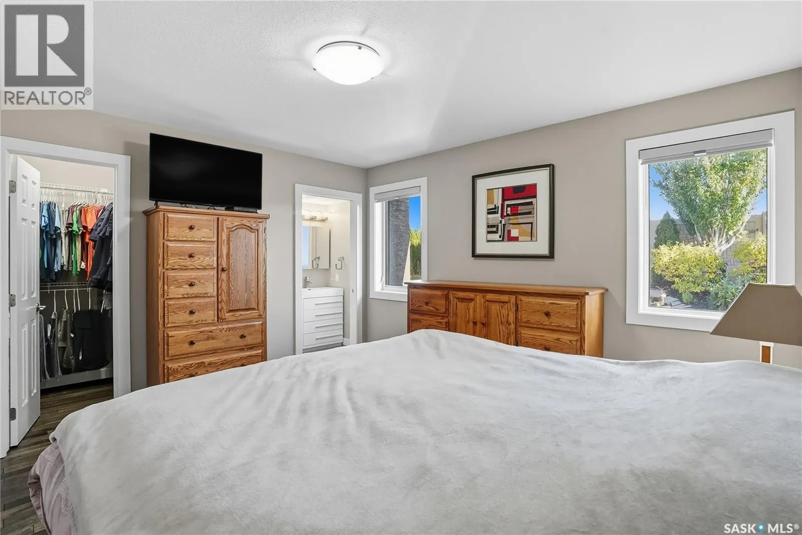 519 Guenter CRESCENT