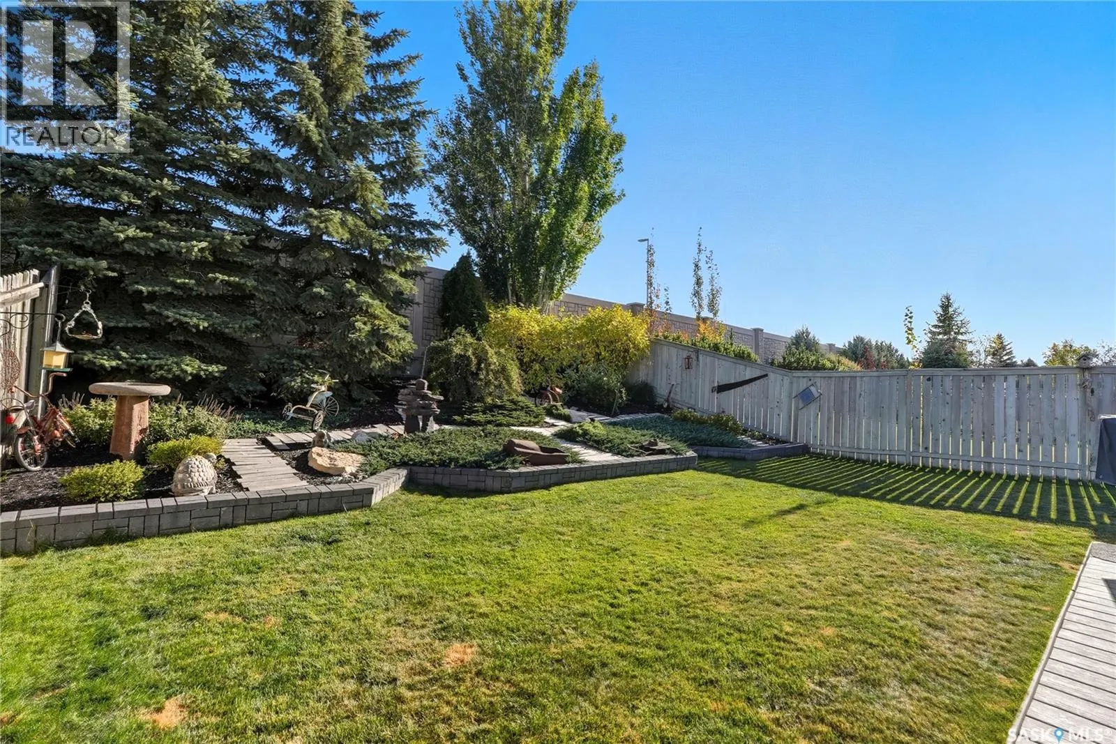 519 Guenter CRESCENT