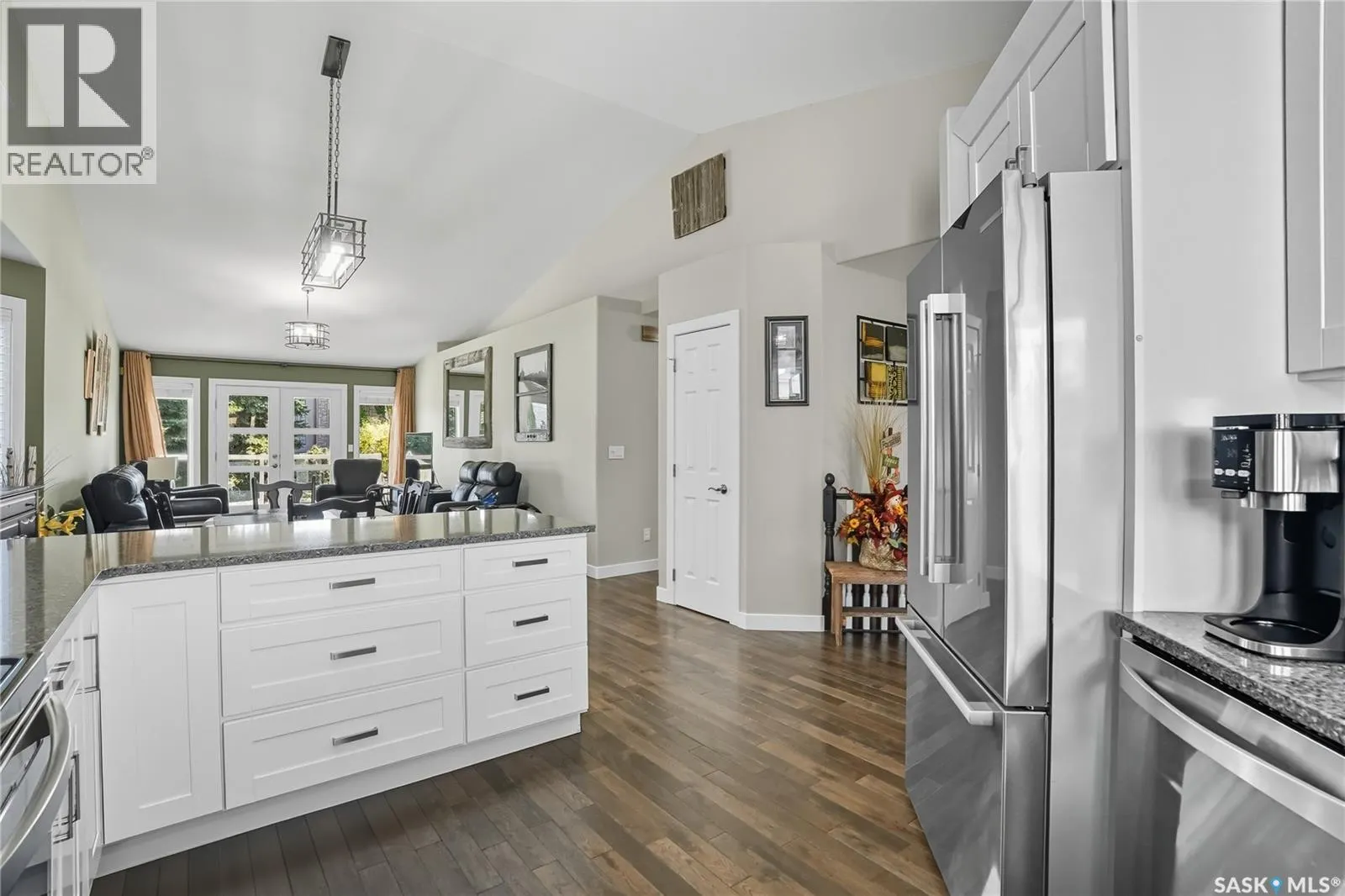 519 Guenter CRESCENT