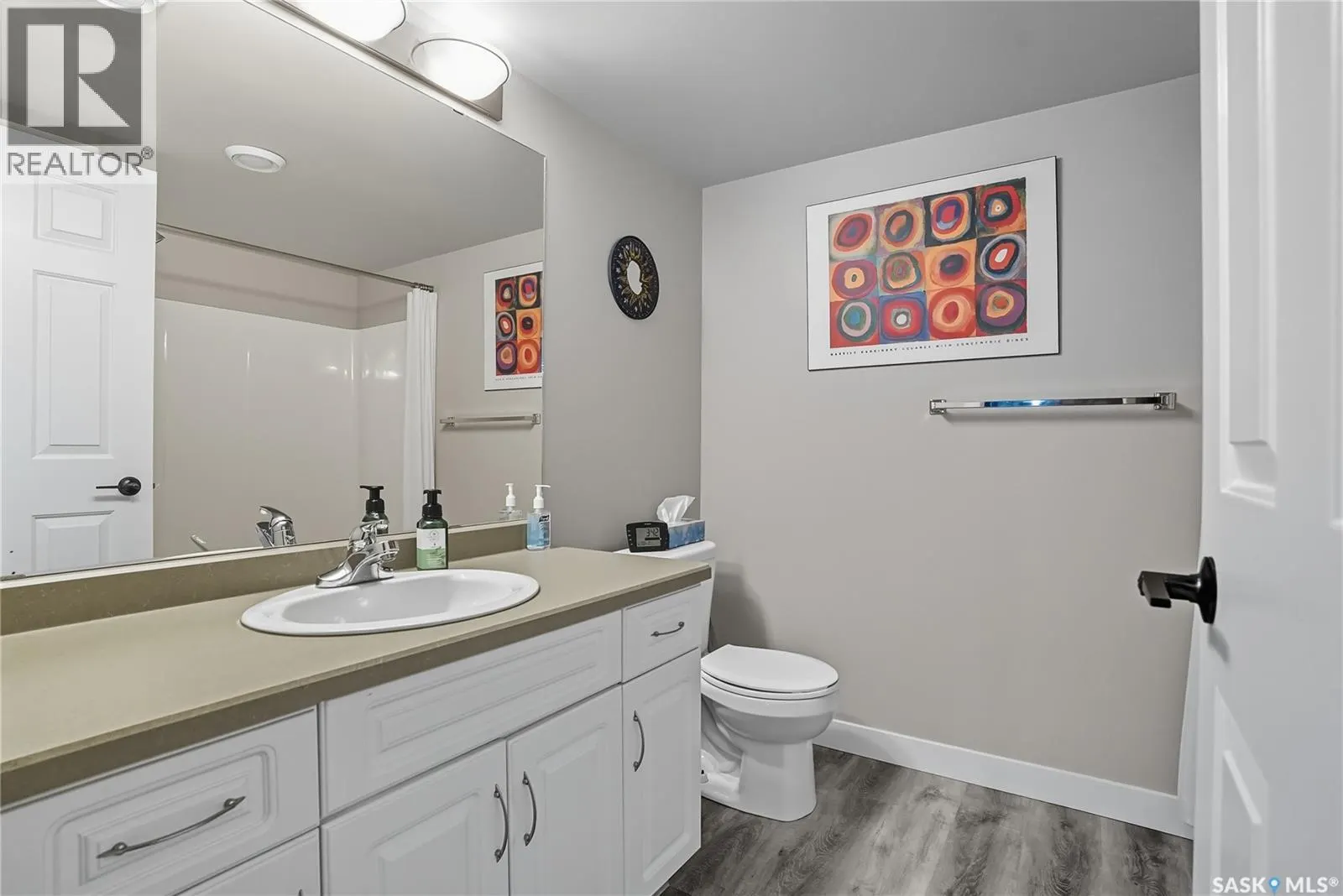 519 Guenter CRESCENT