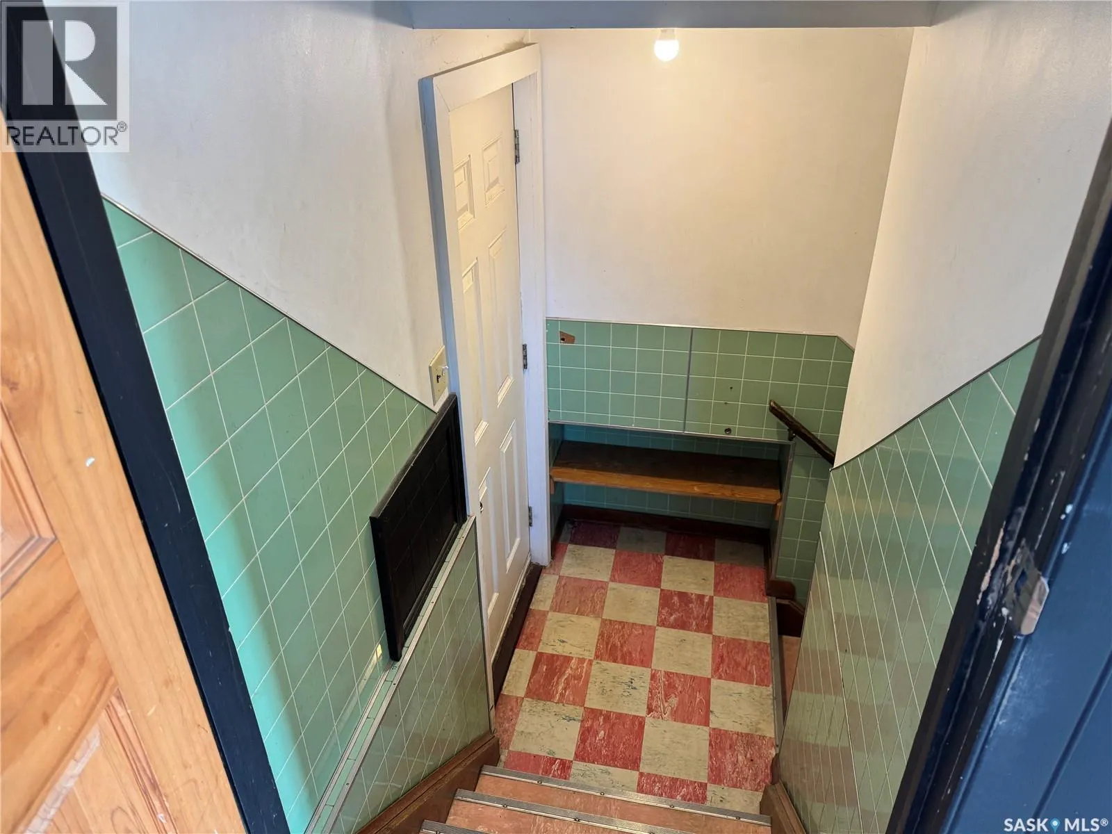 325 V AVENUE S