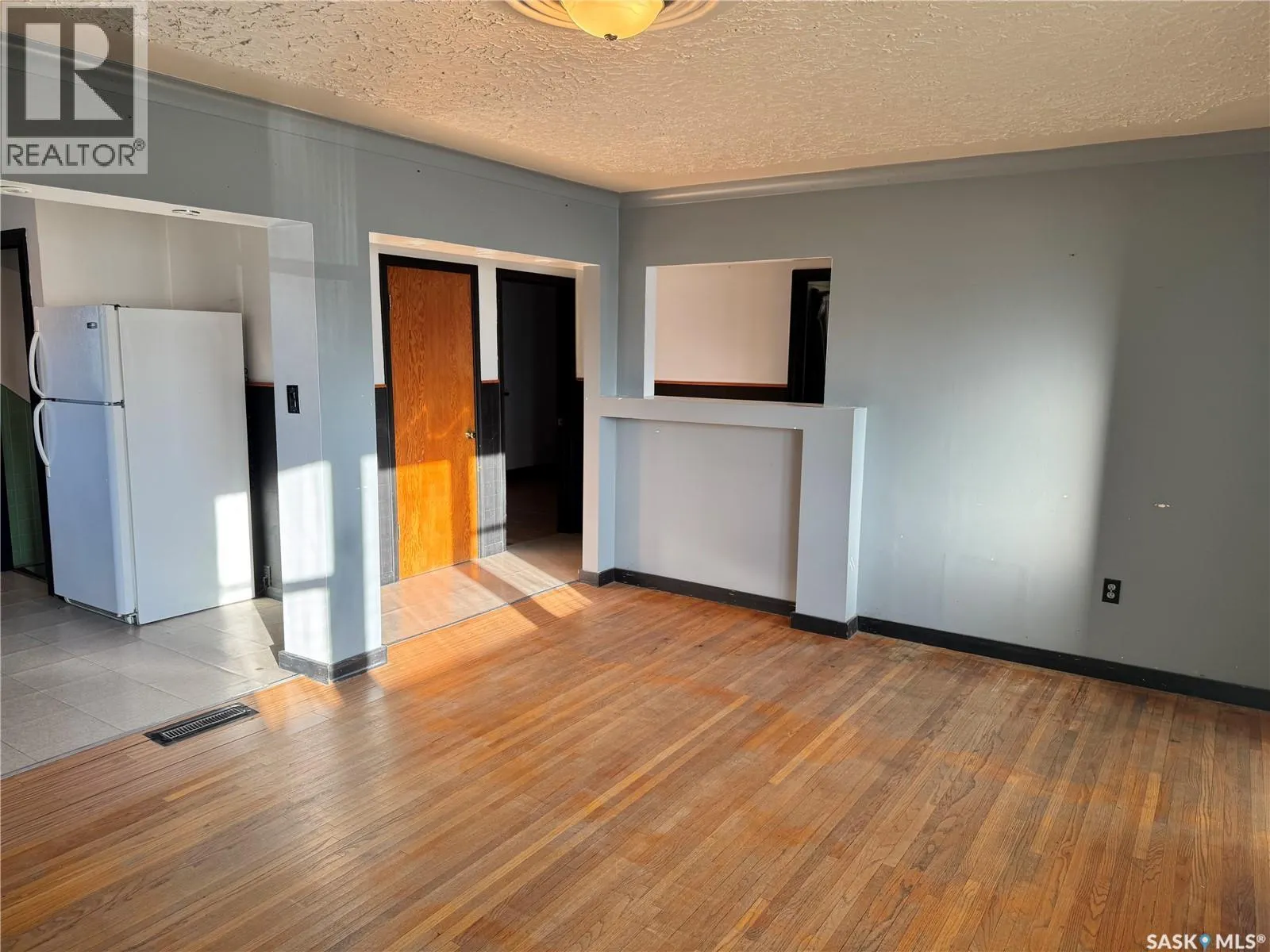 325 V AVENUE S