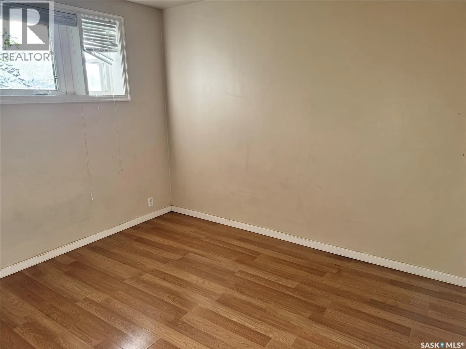 325 V AVENUE S