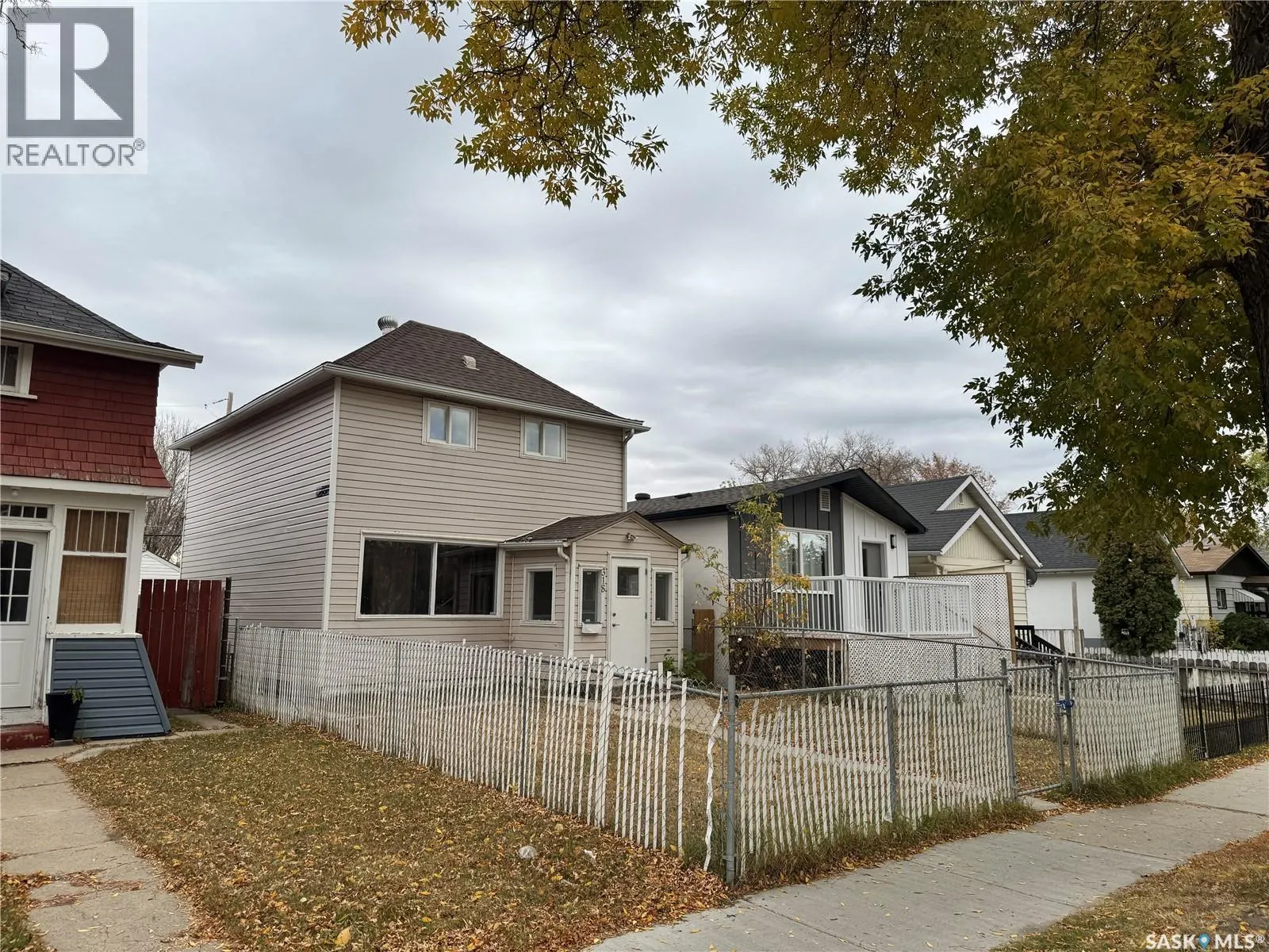 318 H AVENUE S