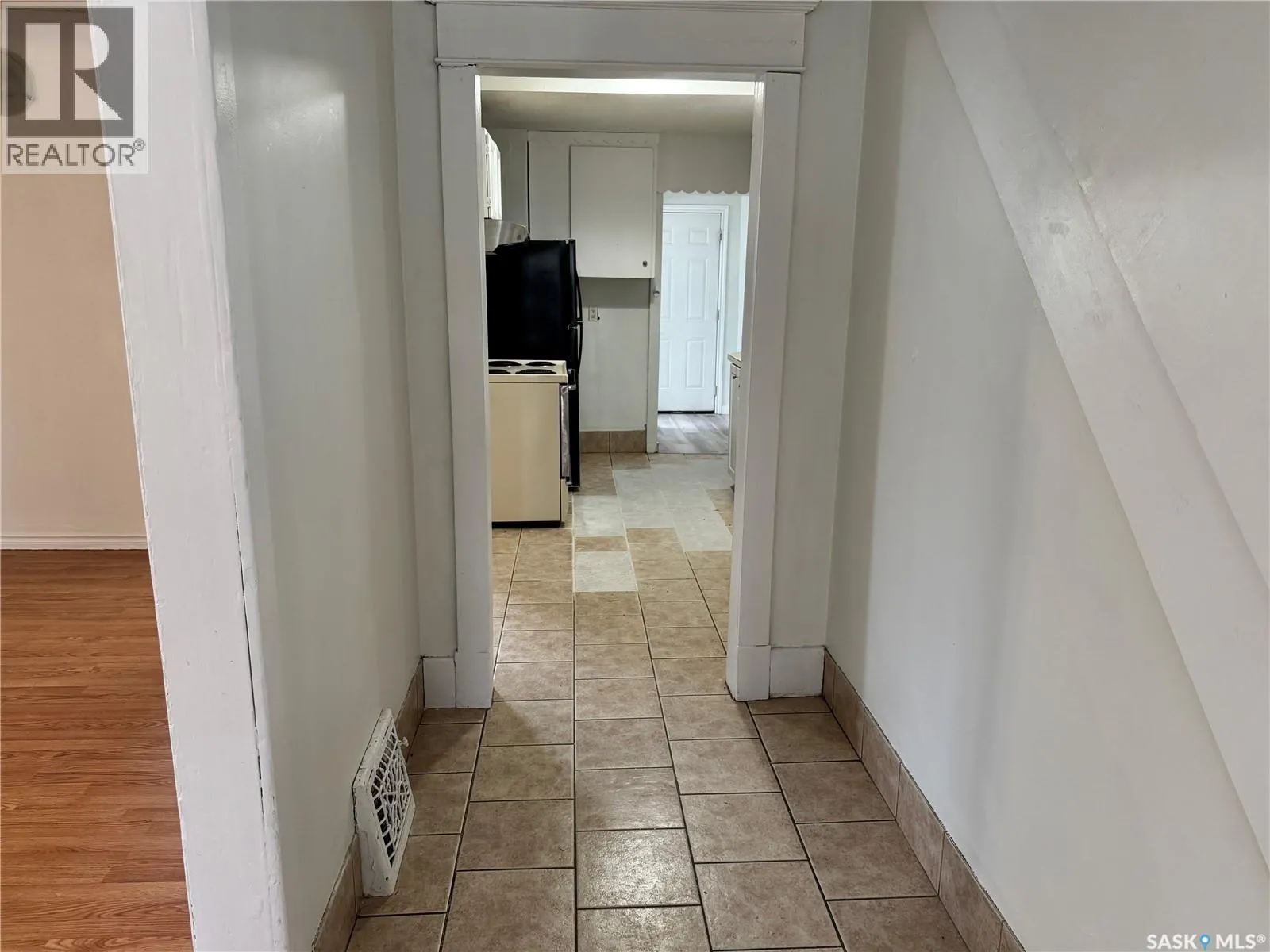 318 H AVENUE S