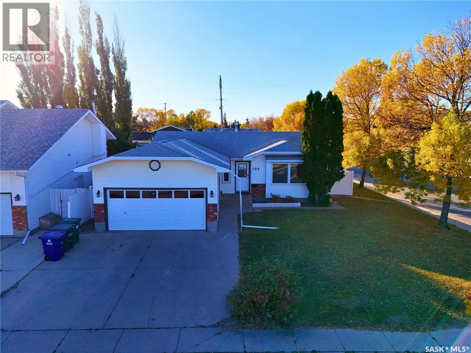 102 Bonli CRESCENT