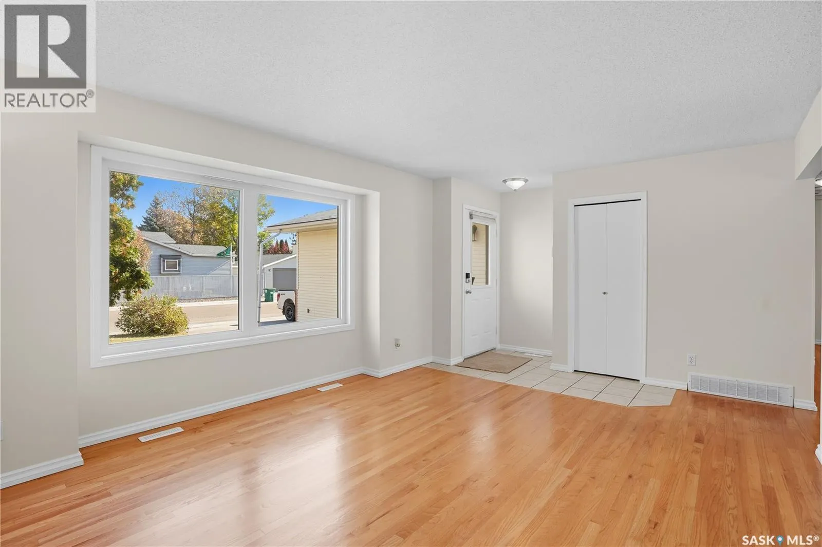 102 Bonli CRESCENT