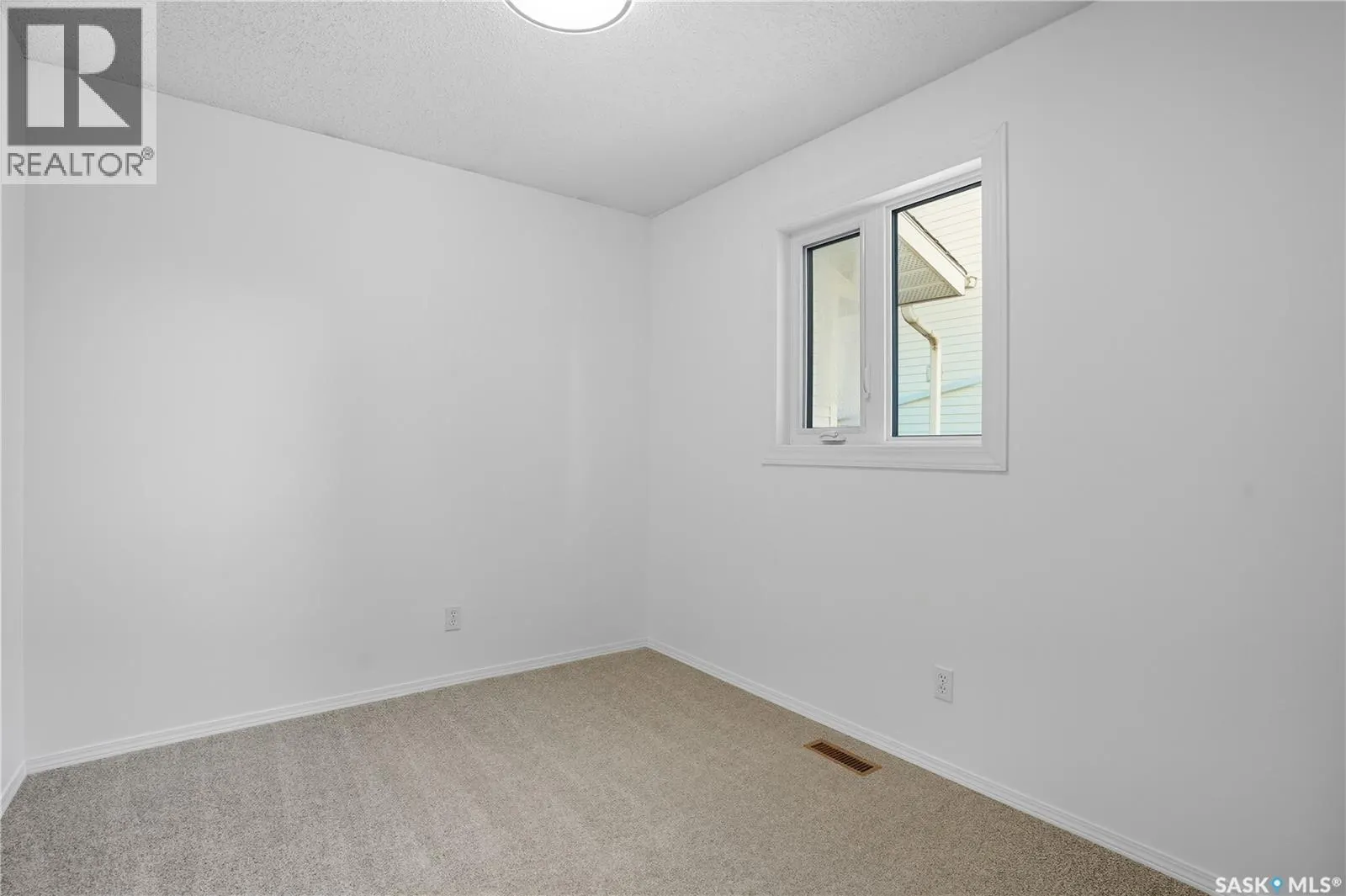 102 Bonli CRESCENT