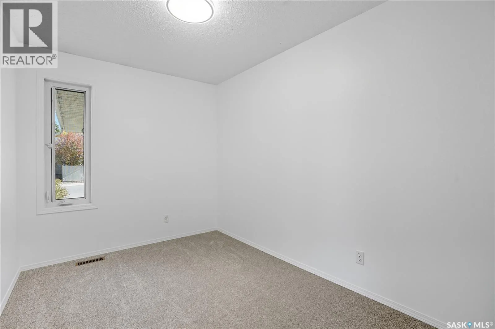 102 Bonli CRESCENT