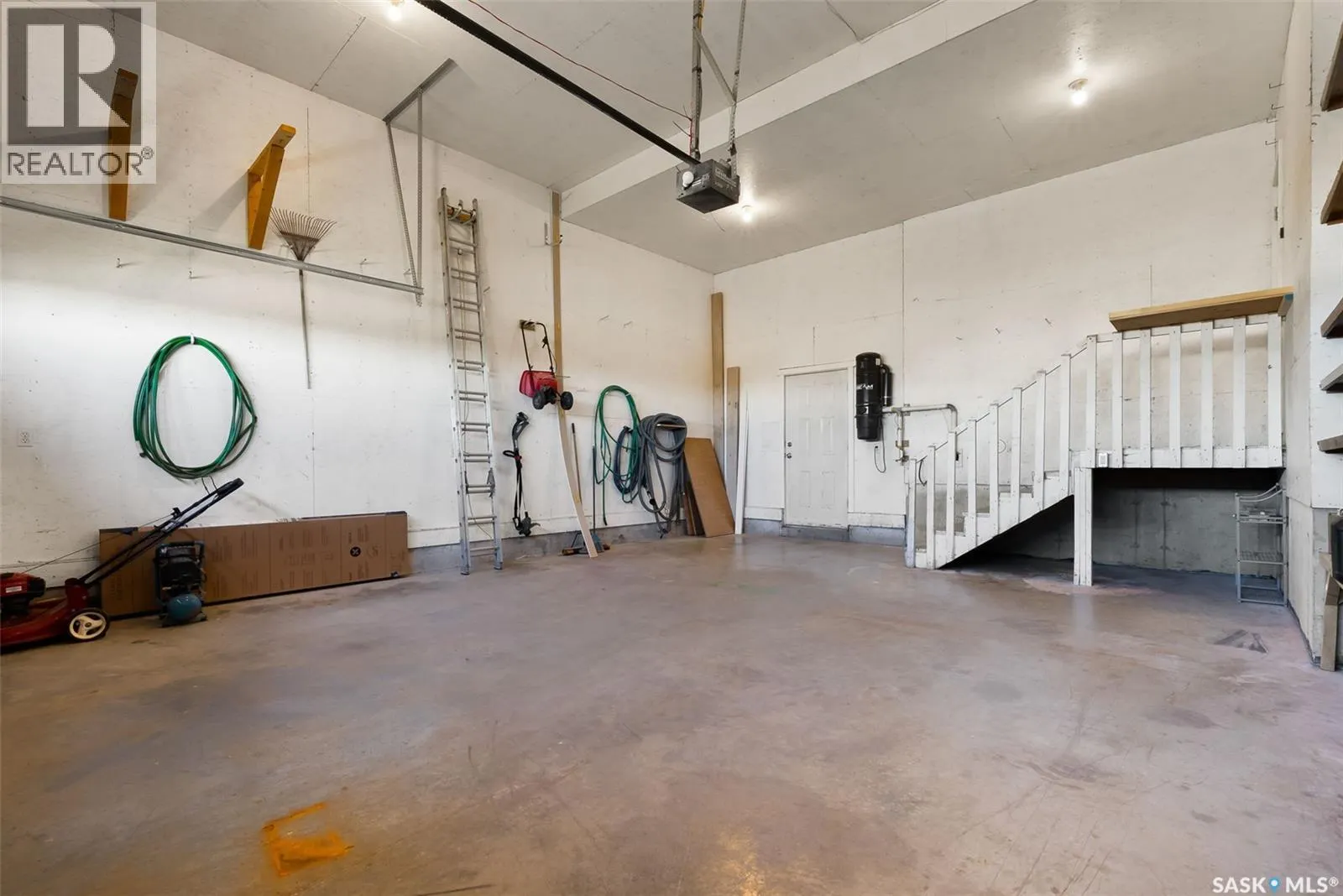435 TERRA NOVA DRIVE