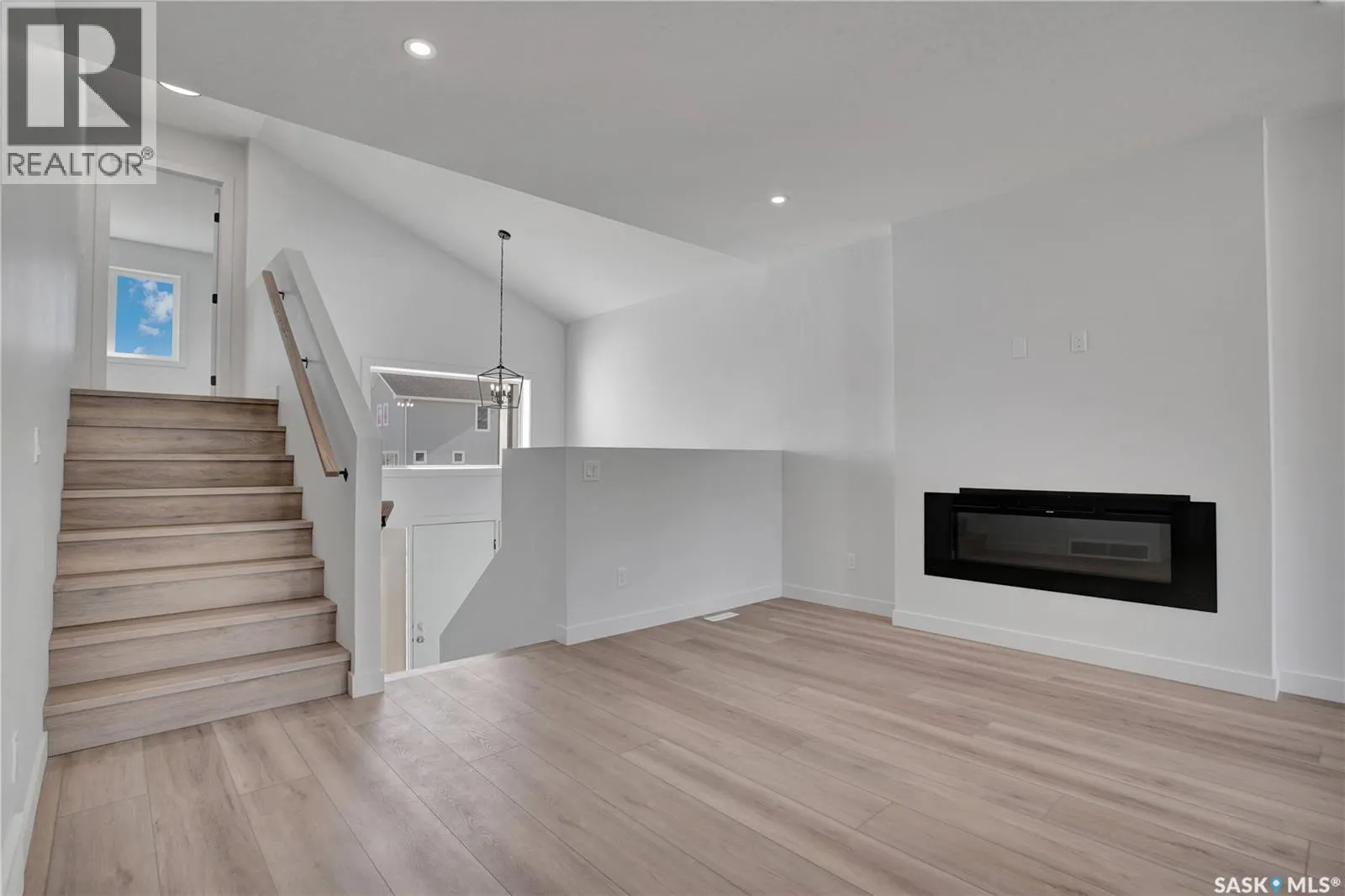 114 Haverstock CRESCENT