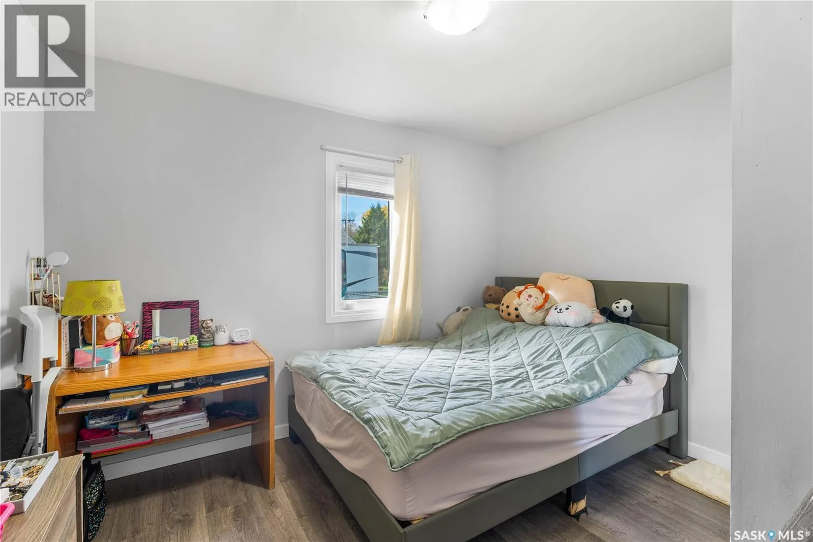 1734 13th STREET W