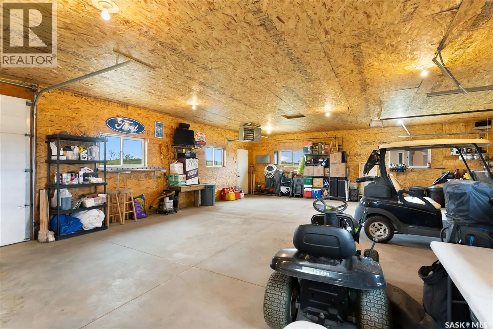 26 Longman DRIVE