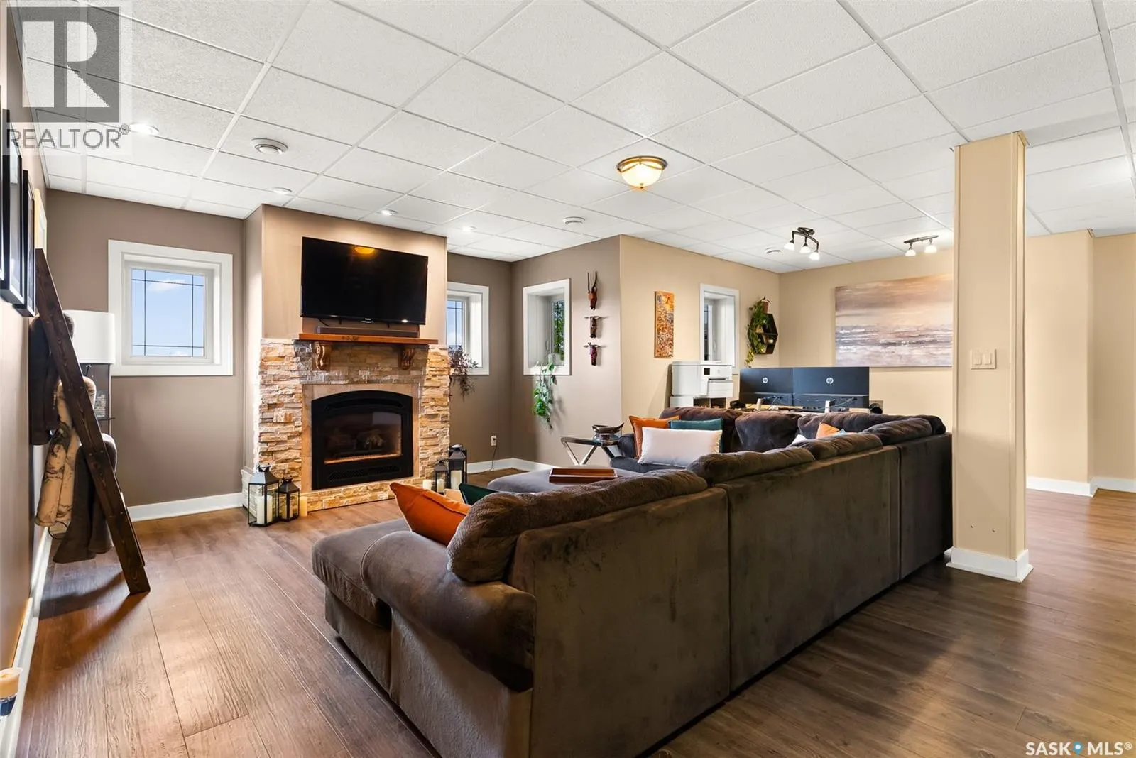26 Longman DRIVE