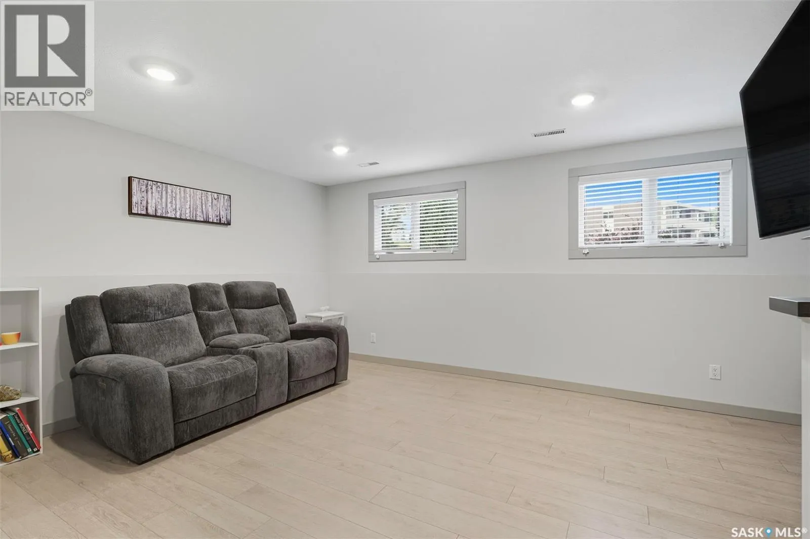148 St Lawrence CRESCENT