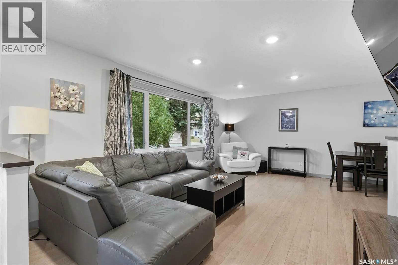 148 St Lawrence CRESCENT