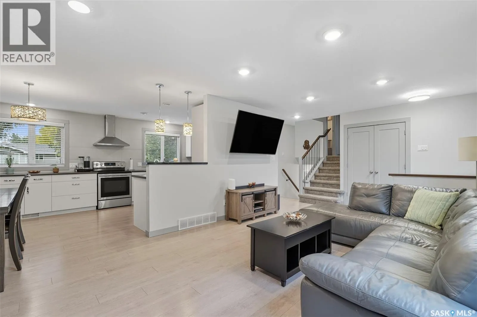 148 St Lawrence CRESCENT