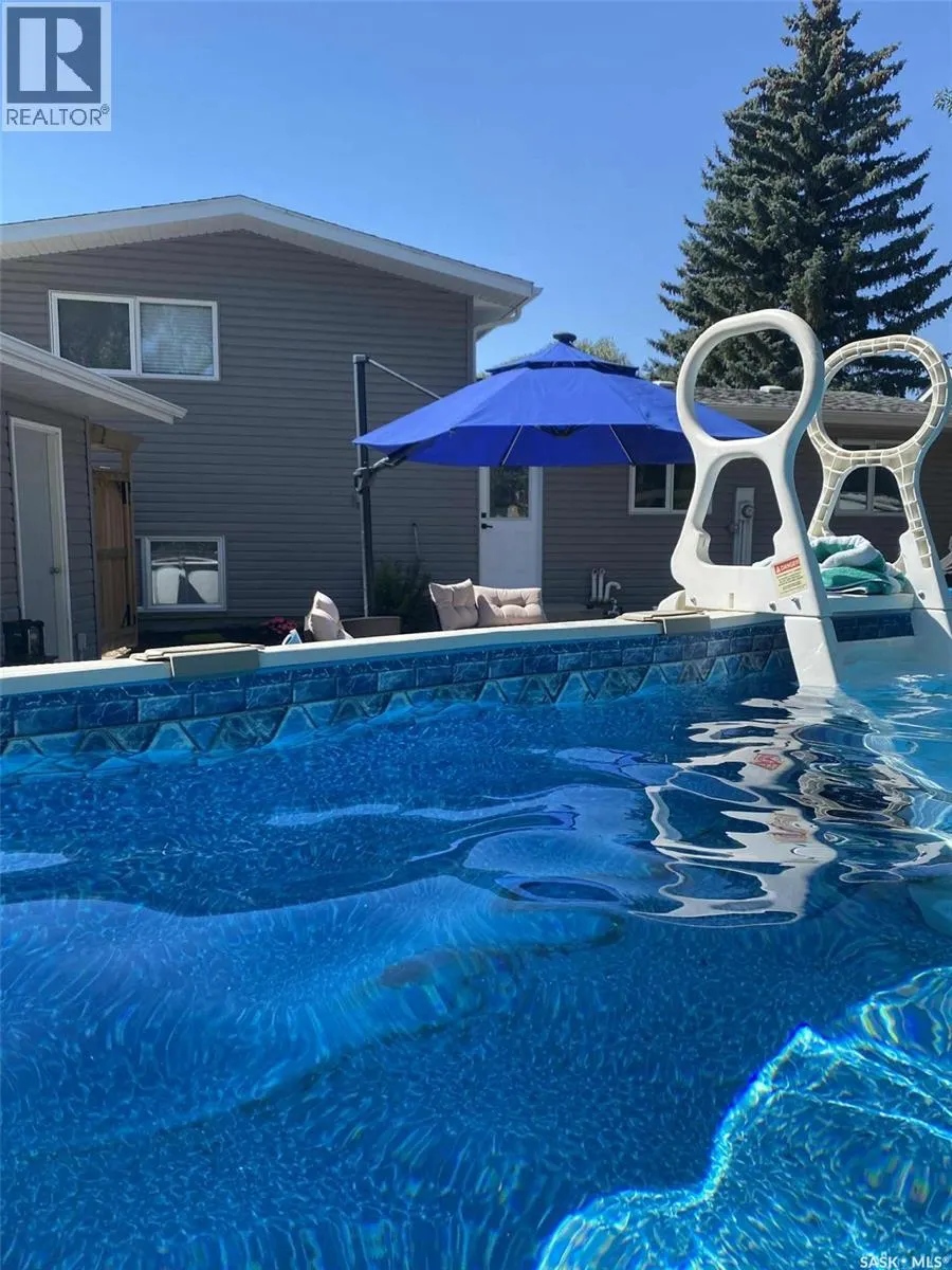 148 St Lawrence CRESCENT