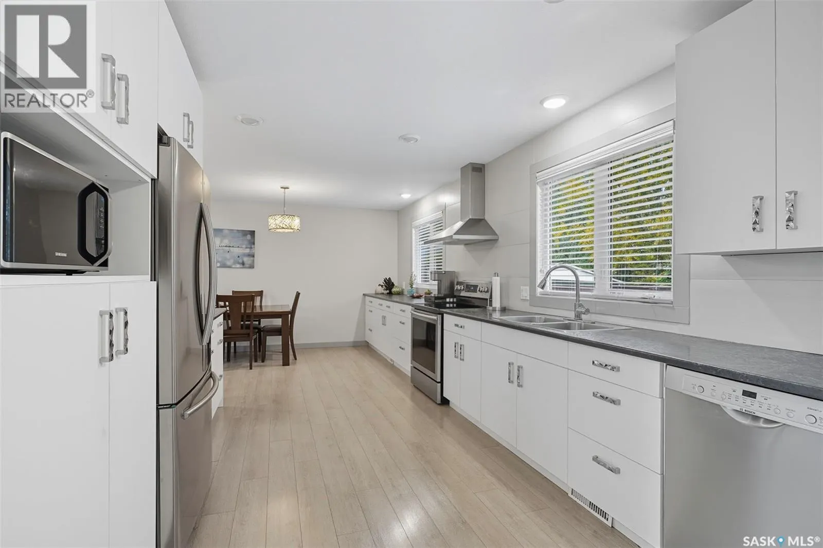 148 St Lawrence CRESCENT